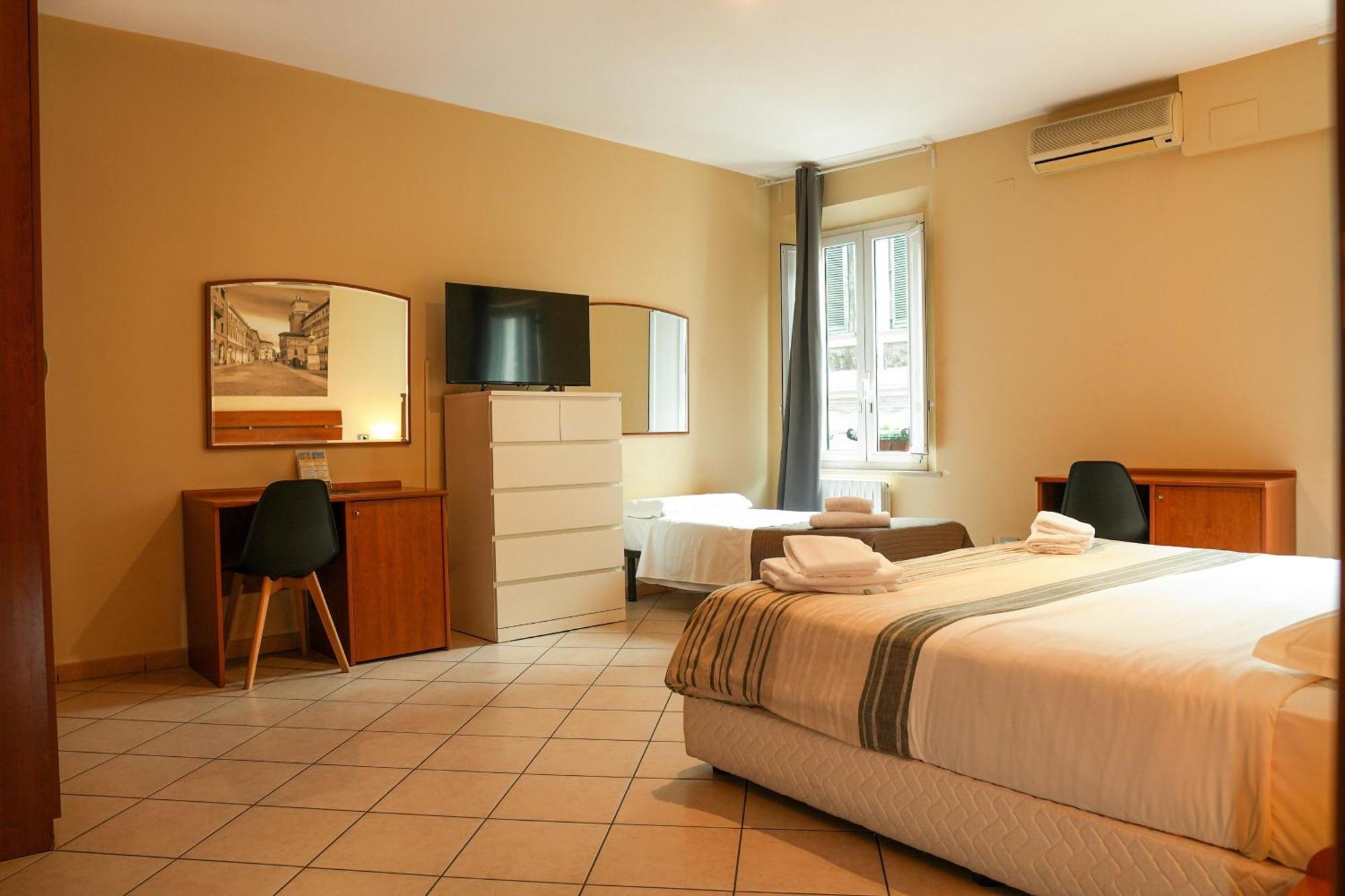 Smart Hotel Ferrara Exterior photo